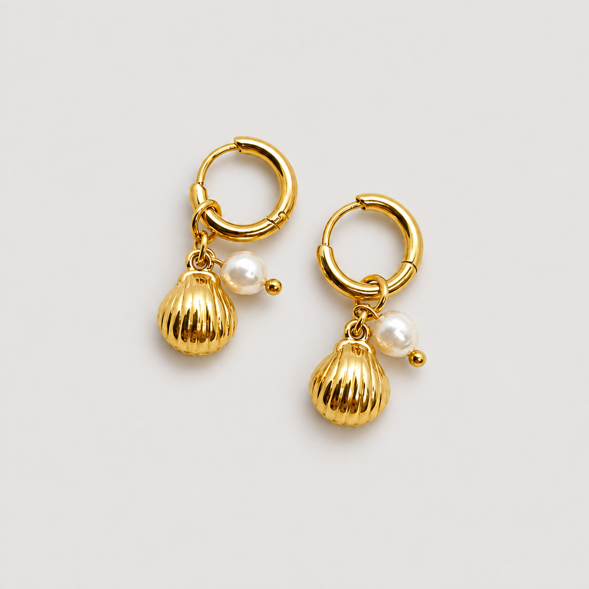 Shell Dive Huggies — studio product photograph