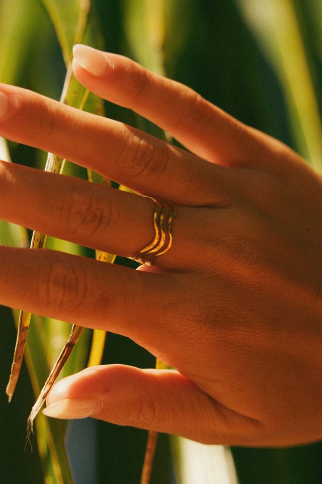 Wave Trio Ring