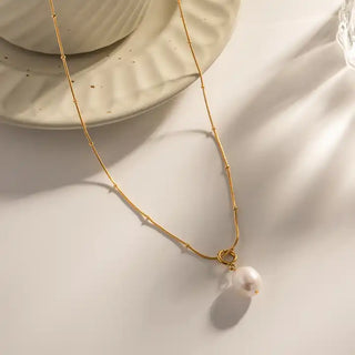 Isola Pearl Pendant Necklace