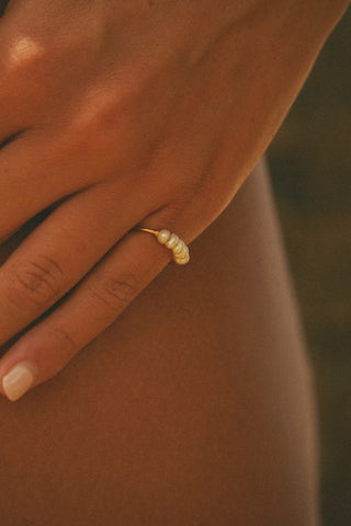Ariel Mini Pearl Ring