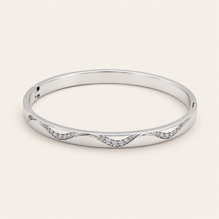 Sweetheart Luxe Bangle