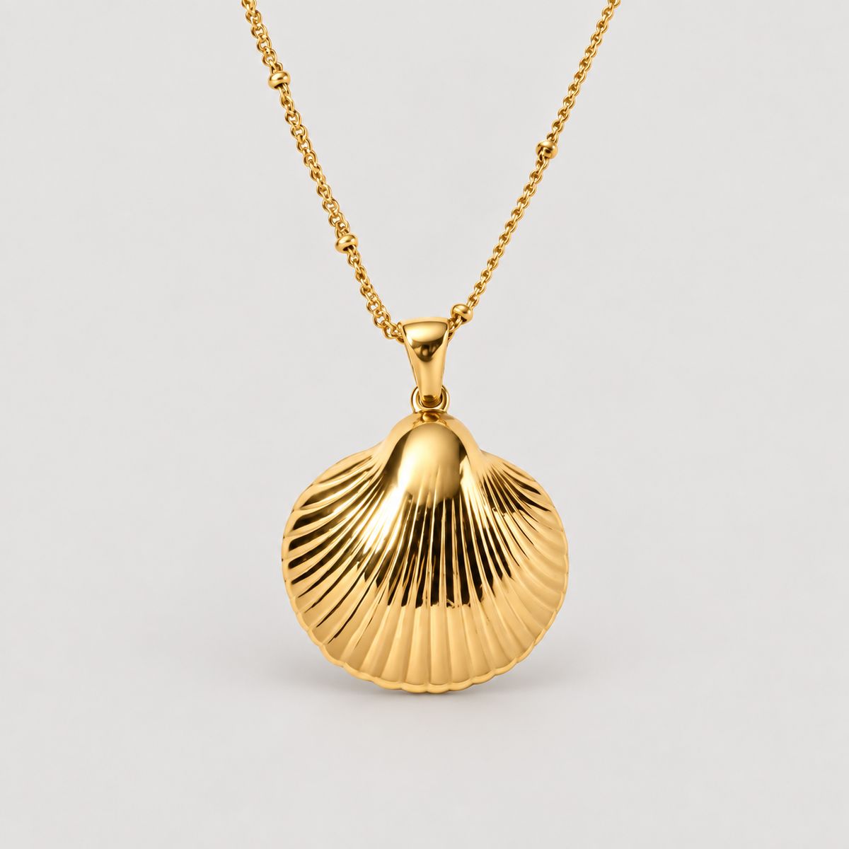 Destin Necklace — studio product photograph